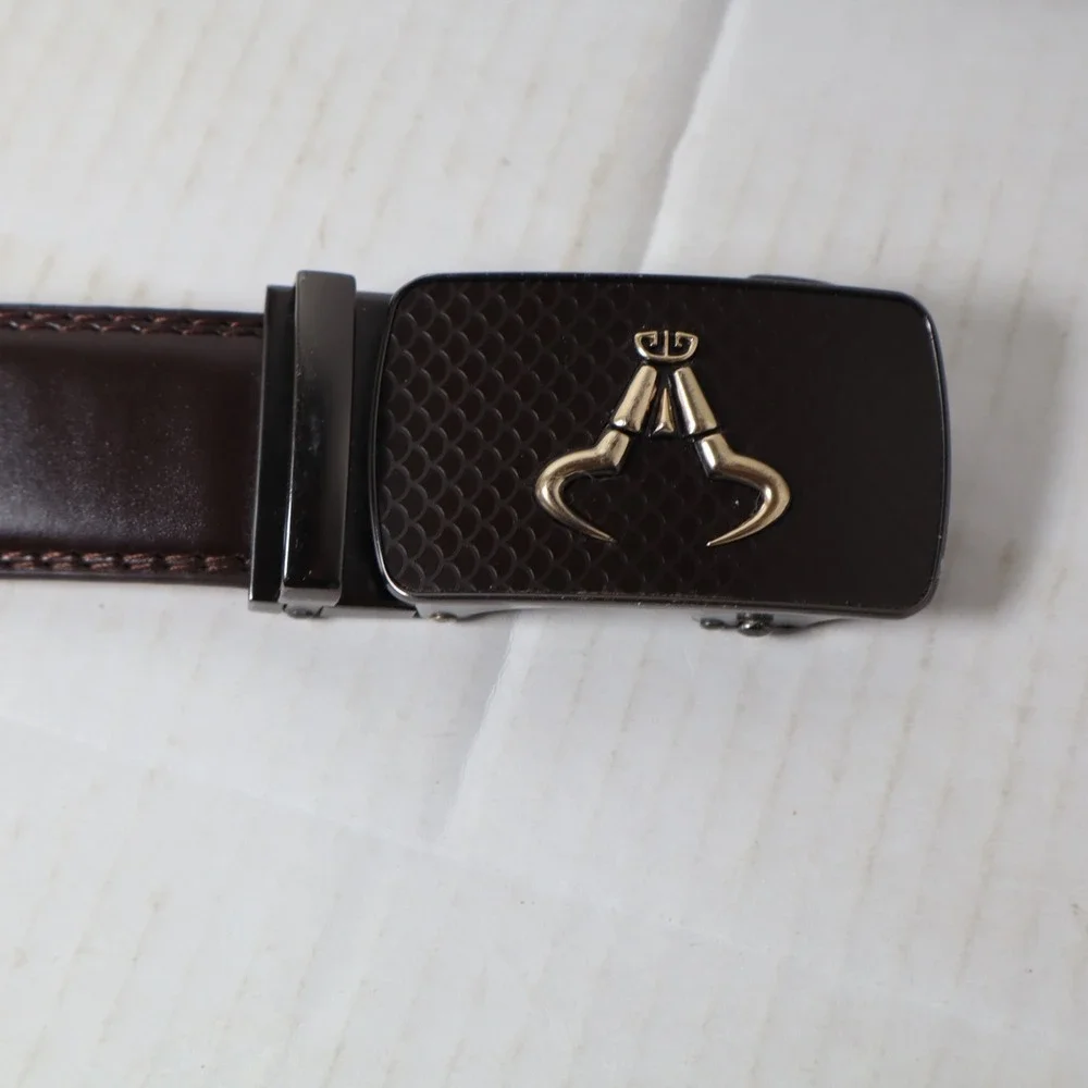 Men's Brown Leather Belt Buckle Gold Emblem Designer Style Casual Dress Size 52